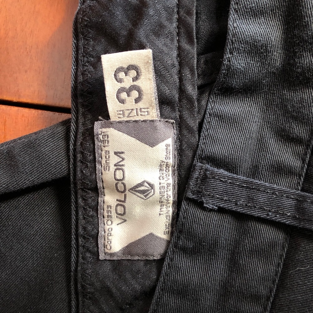 Shorts - Picture 3 of 3